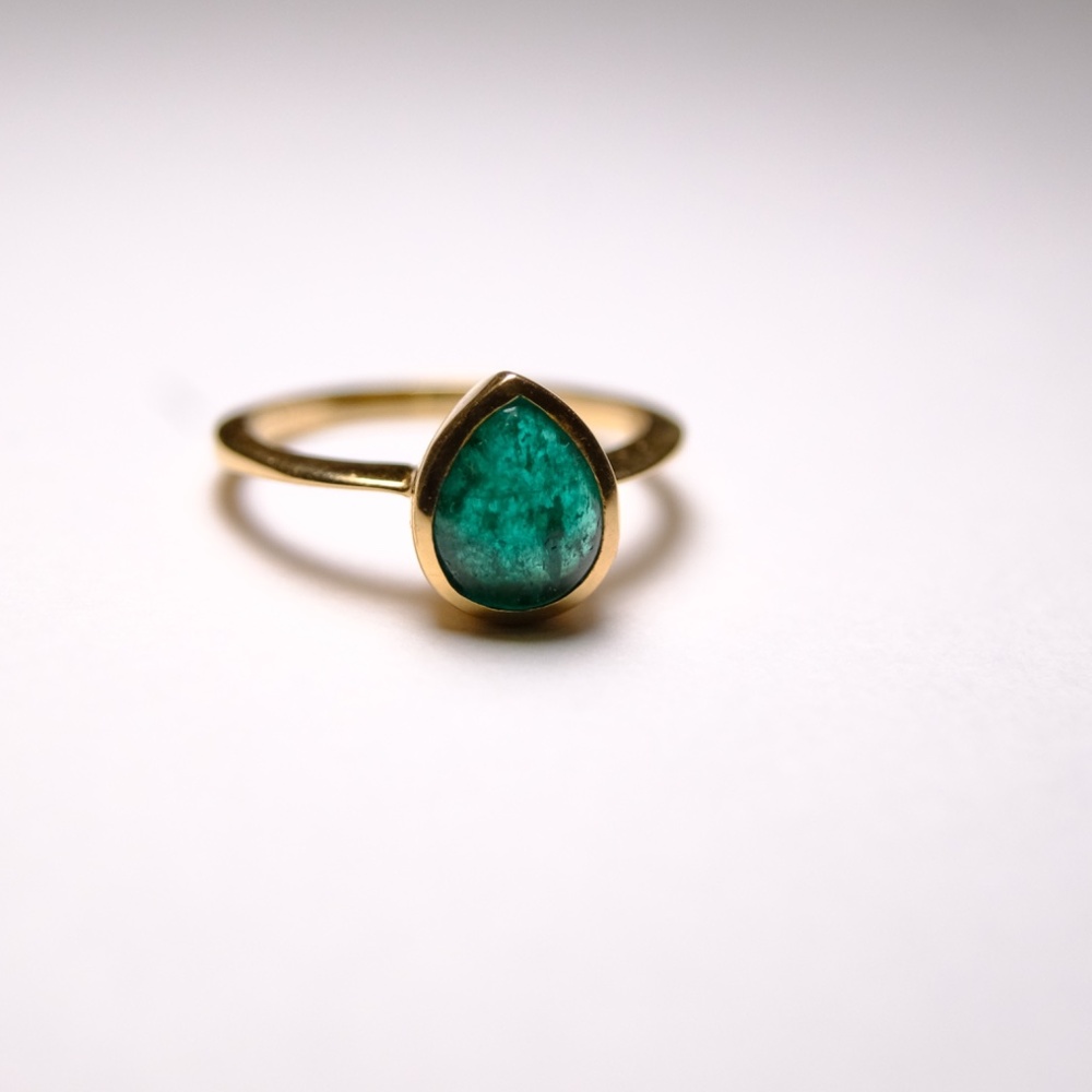 Colombian Emerald 18k gold ring includes original paperwork 💍💎🇨🇴